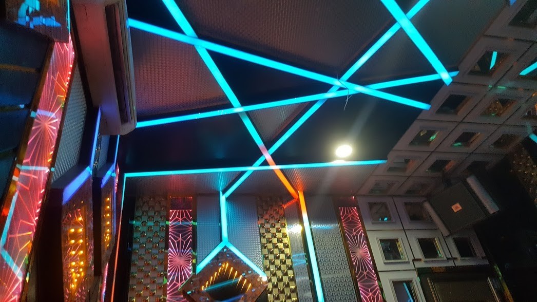 Hình thi công phòng Karaoke gia đình hiện đại Nexttop 8 Hình thi công phòng Karaoke gia đình hiện đại Nexttop 8