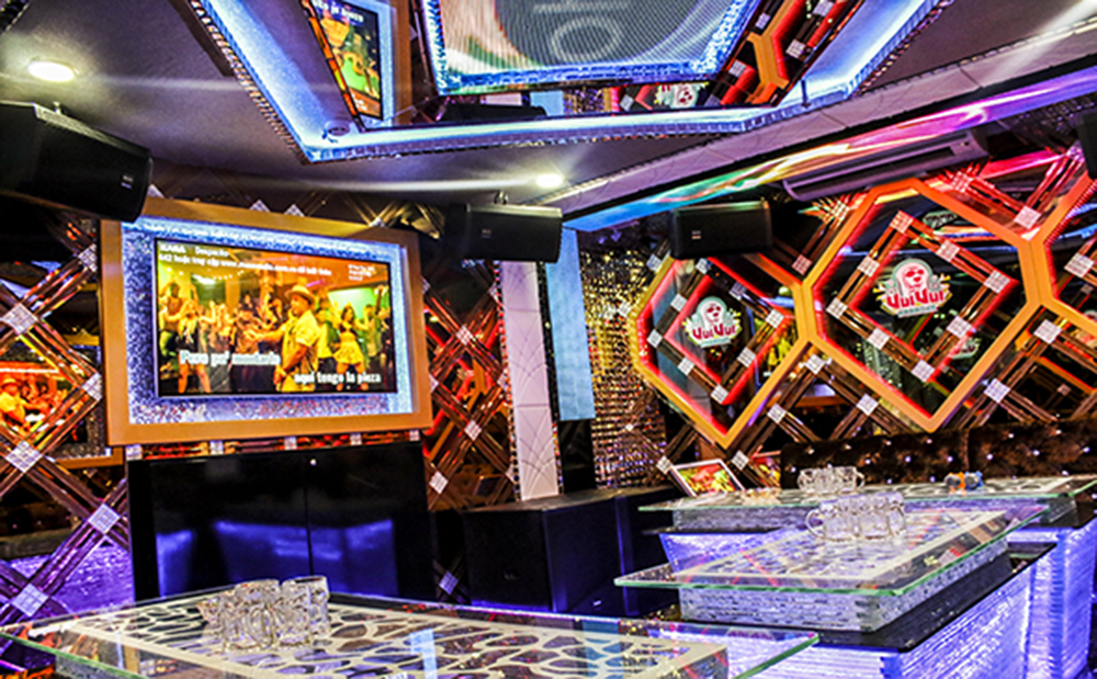 Hình thi công phòng karaoke hiện đại - Karaoke Vui Vui 5
