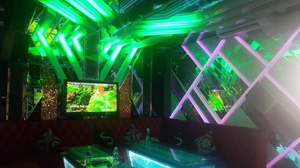 Hình hiệu ứng ánh sáng cho phòng karaoke 12 Hình hiệu ứng ánh sáng cho phòng karaoke 12