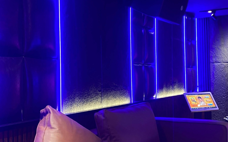 Hình ảnh thi công thực tế phòng karaoke gia đình