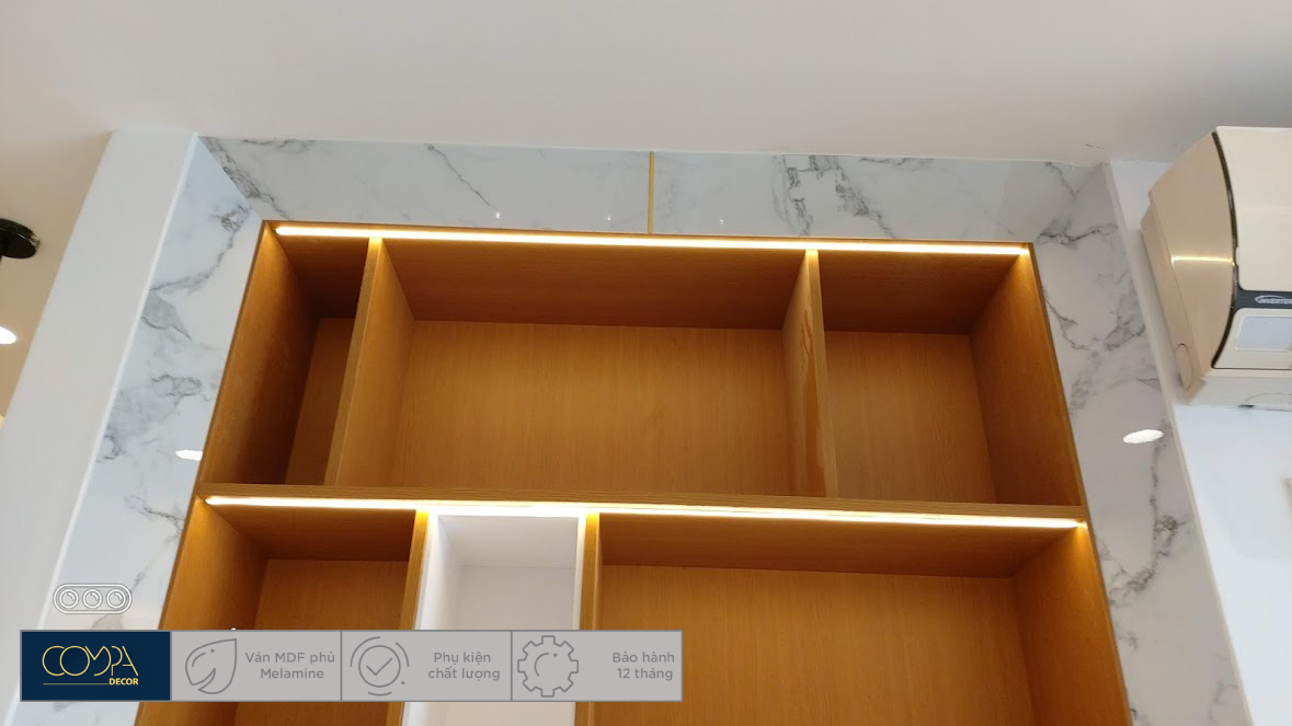 Hình ảnh thi công thực tế nội thất phòng khách căn hộ 90m2 với chi tiết đường hắt đèn trang trí Hình ảnh thi công thực tế nội thất phòng khách căn hộ 90m2 với chi tiết đường hắt đèn trang trí